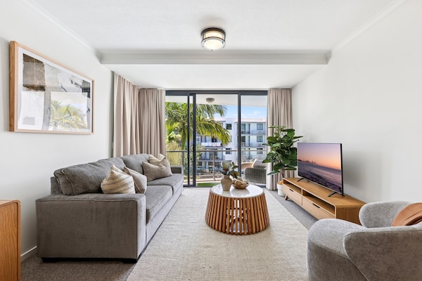 Stijlvol appartement met resortvoorzieningen op loopafstand van Burleigh Beach - thumbnail 5