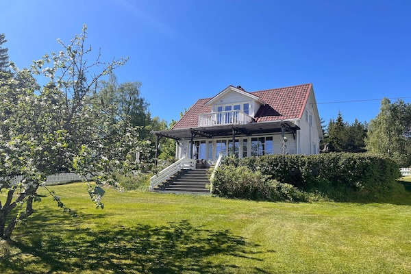 10-persoons vakantiehuis aan het meer in Årnes - thumbnail 4