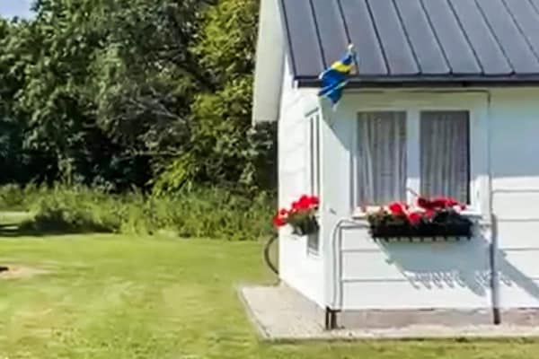 Op 1,0 km van zee: sfeervol vakantiehuis in Löttorp voor 6 personen - thumbnail 4