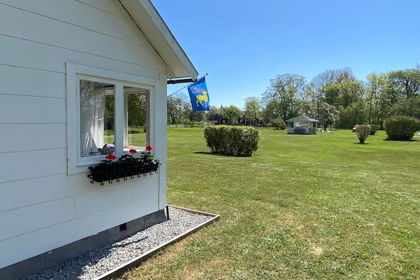 Op 1,0 km van zee: sfeervol vakantiehuis in Löttorp voor 6 personen - thumbnail 2