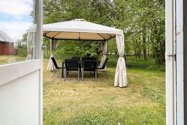 Op 1,0 km van zee: sfeervol vakantiehuis in Löttorp voor 6 personen - thumbnail 5