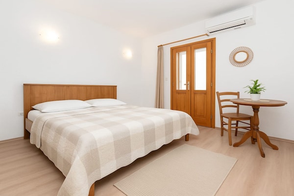 One Bedroom apartment with Balcony and Sea View (A1) - thumbnail 3