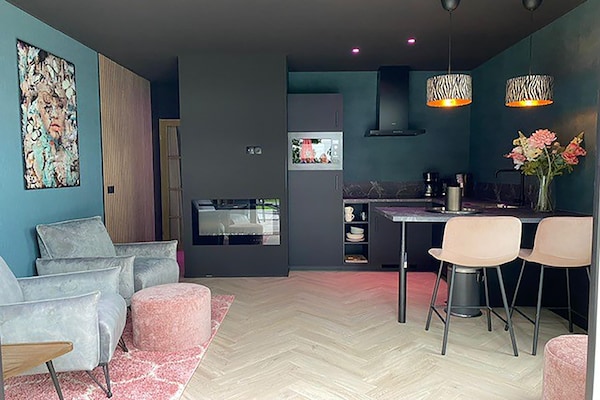 Wellnesslodge Merel: romantisch luxe vakantiehuis met jacuzzi in Drenthe - thumbnail 2