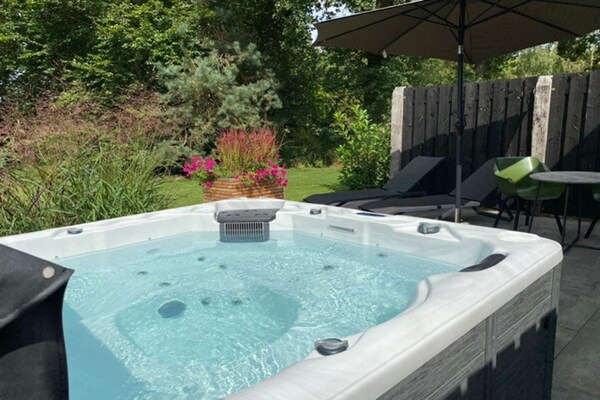 Wellnesslodge Merel: romantisch luxe vakantiehuis met jacuzzi in Drenthe - thumbnail 5
