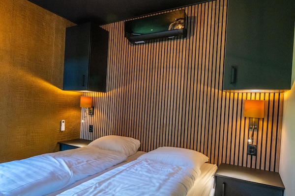 Wellnesslodge Merel: romantisch luxe vakantiehuis met jacuzzi in Drenthe - thumbnail 4
