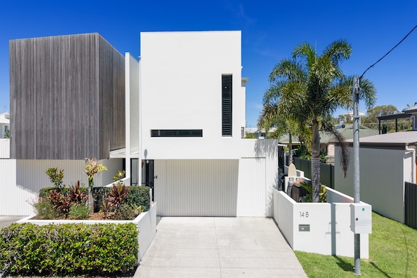 Luxe duplex met privézwembad op loopafstand van Coolum Beach - thumbnail 2