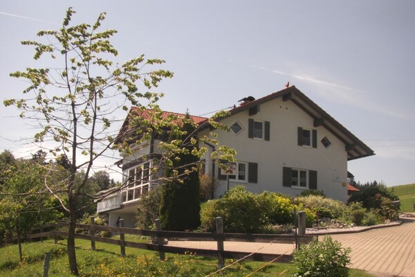Romantisch vakantiehuis in Wertach met panoramisch uitzicht op het Allgäugebergte - thumbnail 5