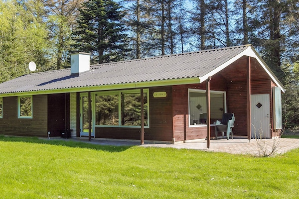 Vrijstaand vakantiehuis voor 6 personen op 800 meter van zee in Hadsund - thumbnail 1