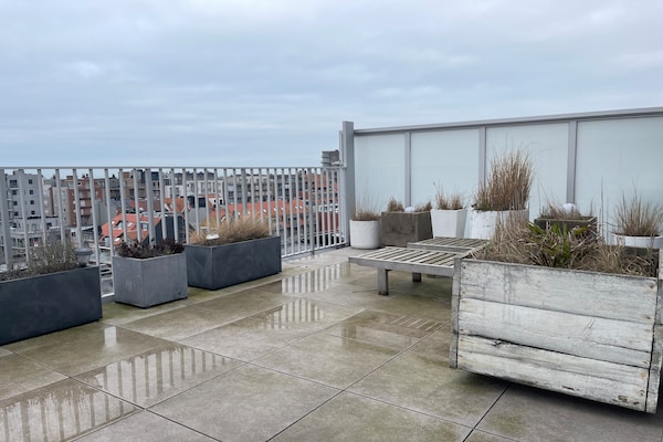 Lichtrijk 4-persoons dakappartement met zeezicht in Nieuwpoort - thumbnail 5
