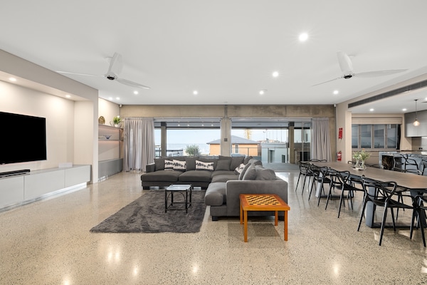 Luxe kustappartement voor 12 in Margate met sauna, tuin en BBQ - thumbnail 3