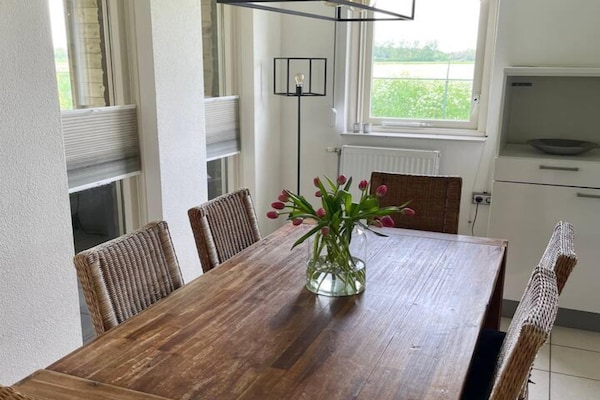 Vrijstaande bosbungalow voor 6 personen in het hart van het Land van Maas en Waal - thumbnail 4