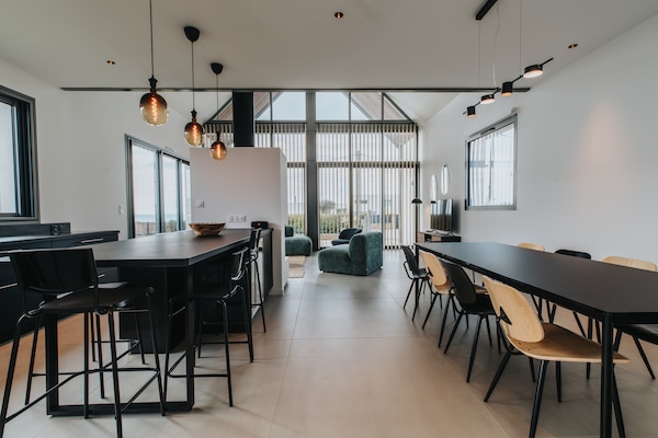 Op 300 m van het strand: Moderne architectenvilla in Le Conquet - thumbnail 3