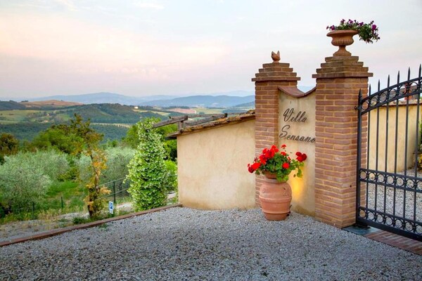 Knus appartement op Toscaanse villa met zwembad bij Volterra - thumbnail 6
