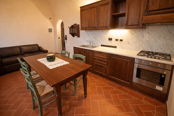 Knus appartement op Toscaanse villa met zwembad bij Volterra - thumbnail 4