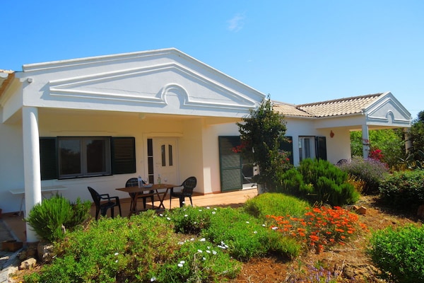 Duurzaam vakantiehuis met zeezicht bij Olhão, Algarve - thumbnail 3