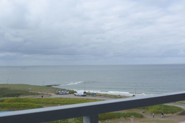 Appartement 75 II op Borkum: direct aan zee met balkon en uitzicht op duinen - thumbnail 2