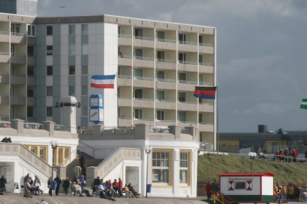 Studio met zeezicht op Borkum, direct aan het hoofdstrand - thumbnail 1