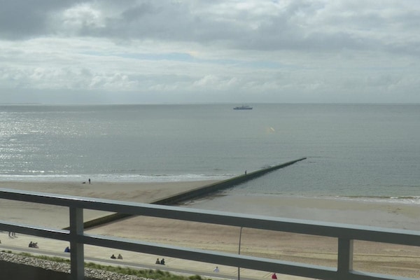 Knus appartement op Borkum met overdekt balkon en uitzicht op zee - thumbnail 3