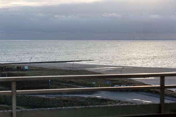 Appartement 83 II Borkum: Zeezicht vanHAUS SEEBLICK direct aan het strand - thumbnail 3