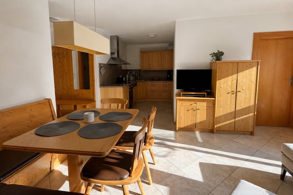 Alpine charme in Hollersbach: appartement voor 6 bij bos, bergen en golf - thumbnail 3
