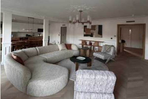 Stijlvol Haussmann-appartement in het 2e arrondissement, vlakbij Le Marais en het Louvre - thumbnail 3