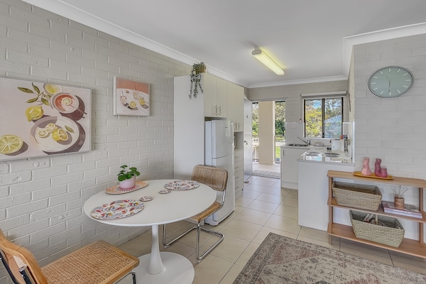 Licht appartement aan Casey's Beach in Batehaven - thumbnail 6