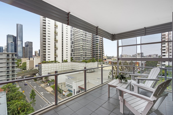 Modern appartement met 2 slaapkamers en dakterraszwembad in South Brisbane - thumbnail 2