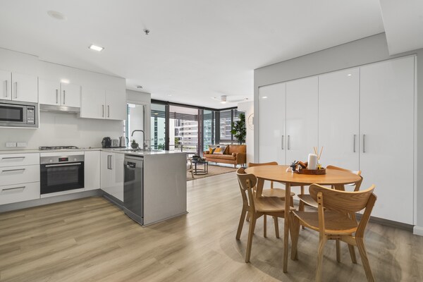 Modern appartement met 2 slaapkamers en dakterraszwembad in South Brisbane - thumbnail 5