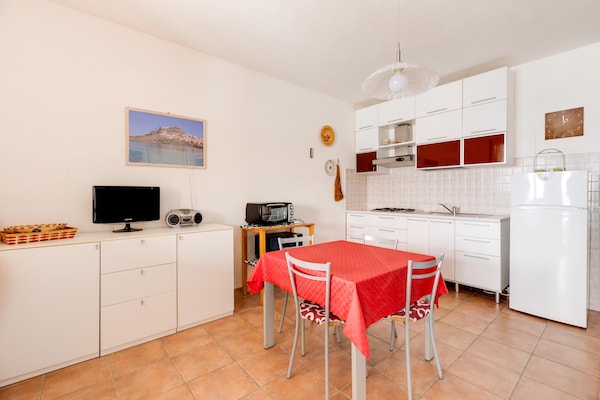 Appartement met zeezicht in Castelsardo, 150m van Marina Beach - thumbnail 5