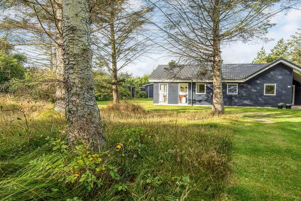 Op 1,2 km van zee: ruim vakantiehuis voor 10 personen in Blokhus - thumbnail 2