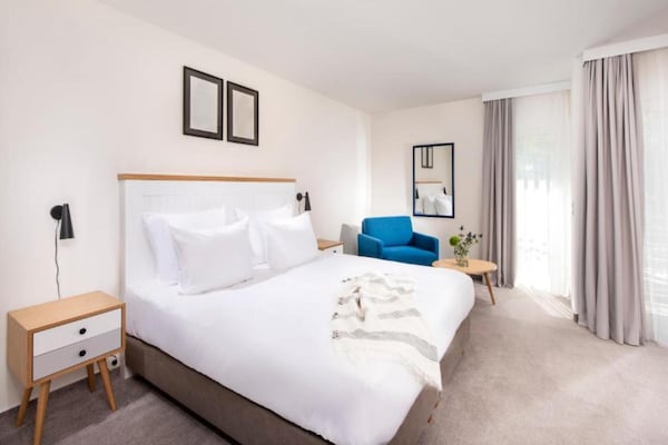 Ruime Marina Superior Double Room aan de jachthaven van Rheinsberg - thumbnail 2