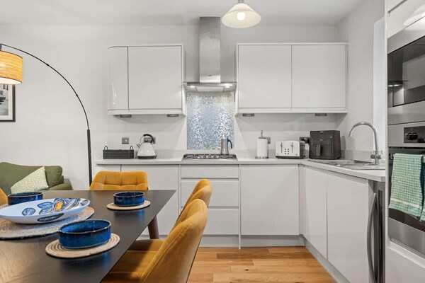 Modern appartement in Fulham voor 6 personen, dicht bij Chelsea en metro - thumbnail 2