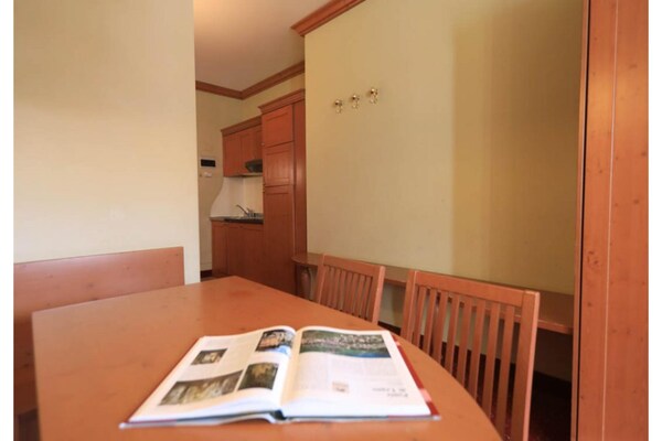 Compact studio-apartement aan de golfbaan in Ponte di Legno - thumbnail 5