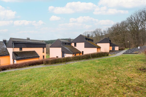 Comfortabel vakantiehuis voor 4 in het bosrijke Oberhambach, Hunsrück - thumbnail 3