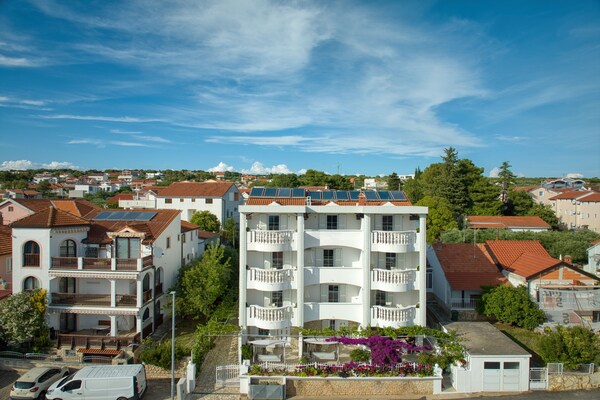 Modern appartement Tania 8 op 100 meter van de Adriatische kust - thumbnail 6