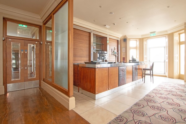 Knusse Classic Double Room bij de East Cliff van Bournemouth - thumbnail 4