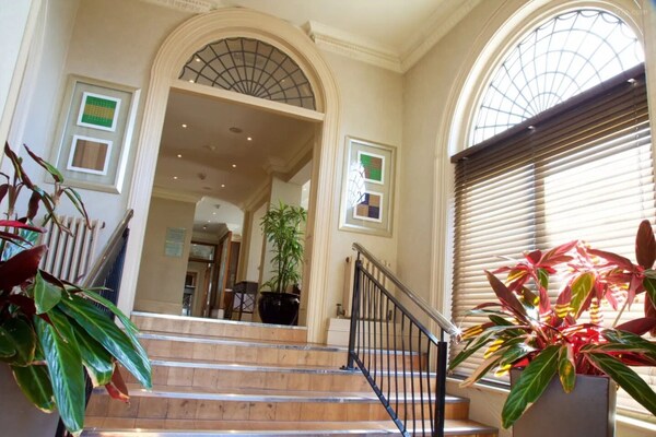 Stijlvolle Executive Double Room nabij zee en centrum Bournemouth - thumbnail 3