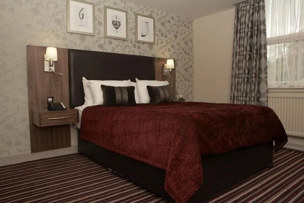 Stijlvolle Executive Double Room nabij de Cotswolds met zwembad en spa - thumbnail 3