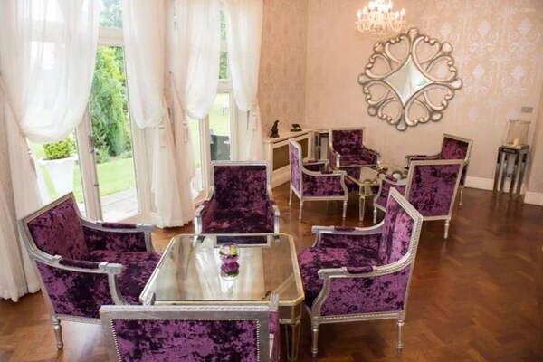 Ruime familiekamer voor 4 in landhuis nabij Chester - thumbnail 6