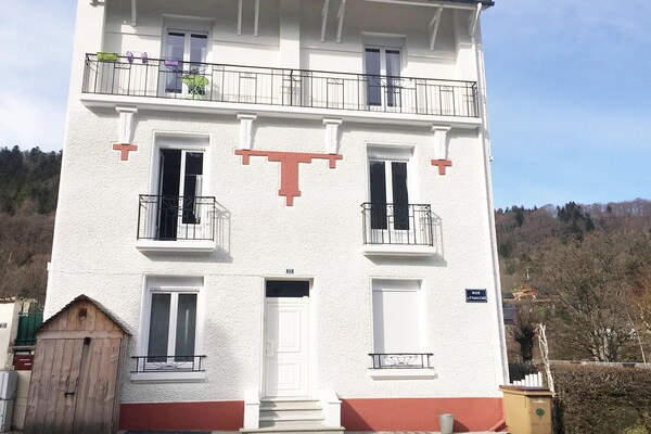 Romantisch appartement aan de golfbaan in Mont-Dore, 500m van het centrum - thumbnail 1