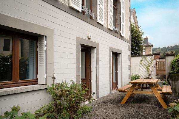 Centraal gelegen appartement in La Bourboule voor 5 personen · 50 m² - thumbnail 2