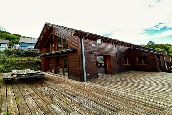 Chalet Le Salers: 10-persoons vakantiehuis in Mont-Dore aan de golfbaan - thumbnail 1