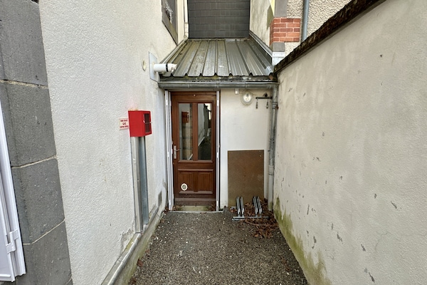 Op 550m van het centrum: Ruim appartement voor 6 personen in La Bourboule - thumbnail 6