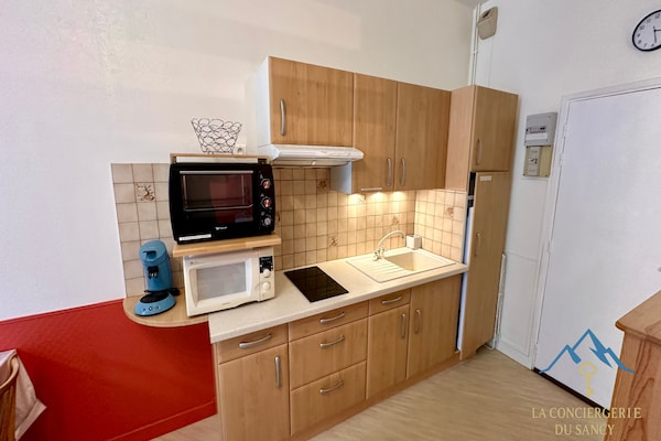 Compact appartement in La Bourboule nabij de thermale baden - thumbnail 4