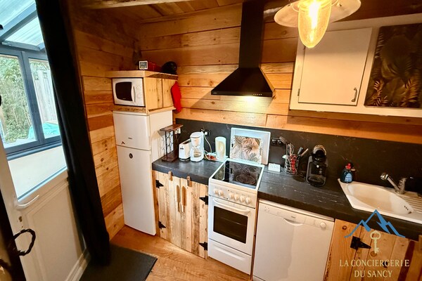 Authentiek vakantiehuis aan de Dordogne in Mont-Dore, 250m van centrum - thumbnail 3