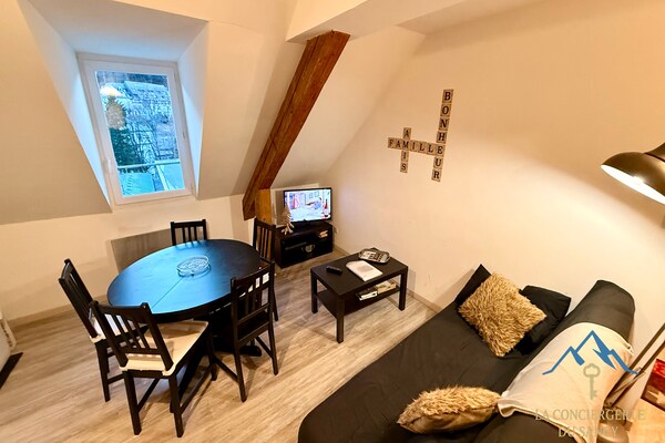 Stijlvol appartement Mont-Dore, centrum, 6 personen, uitzicht op bergen - thumbnail 1