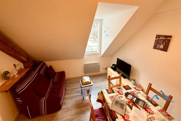 Knus appartement op de bovenste verdieping met prachtig uitzicht op de bergen - thumbnail 6