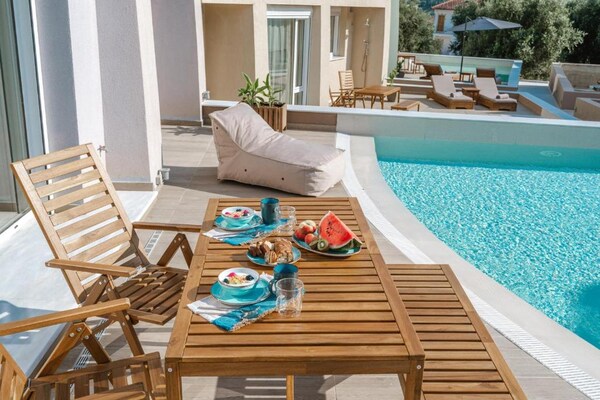 Villa Tranquilla: Elegante villa met privézwembad nabij Sivota - thumbnail 5