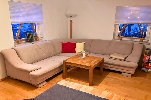 Ruim vakantiehuis voor 6 personen met tuin en balkon nabij skilift in Mildenau - thumbnail 2