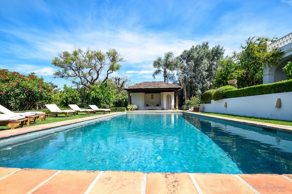 A Real Oasis In  Colonial Style - Marbella